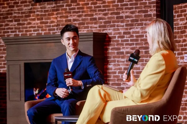 星竞威武集团CEO、澳门电子竞技总会会长何猷君出席体育科技论坛